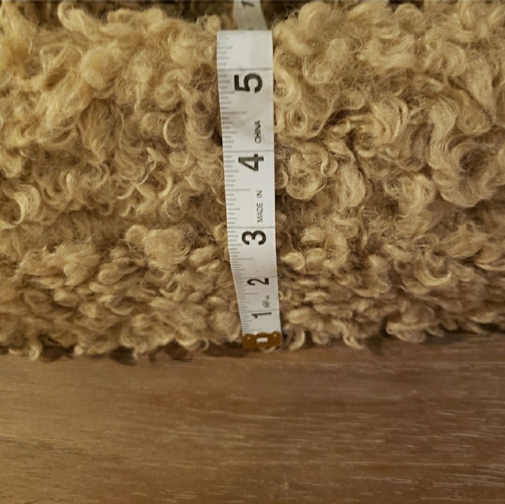 NEW! Cozy Beige Shearling Hobo Bag - Picture 8 of 11